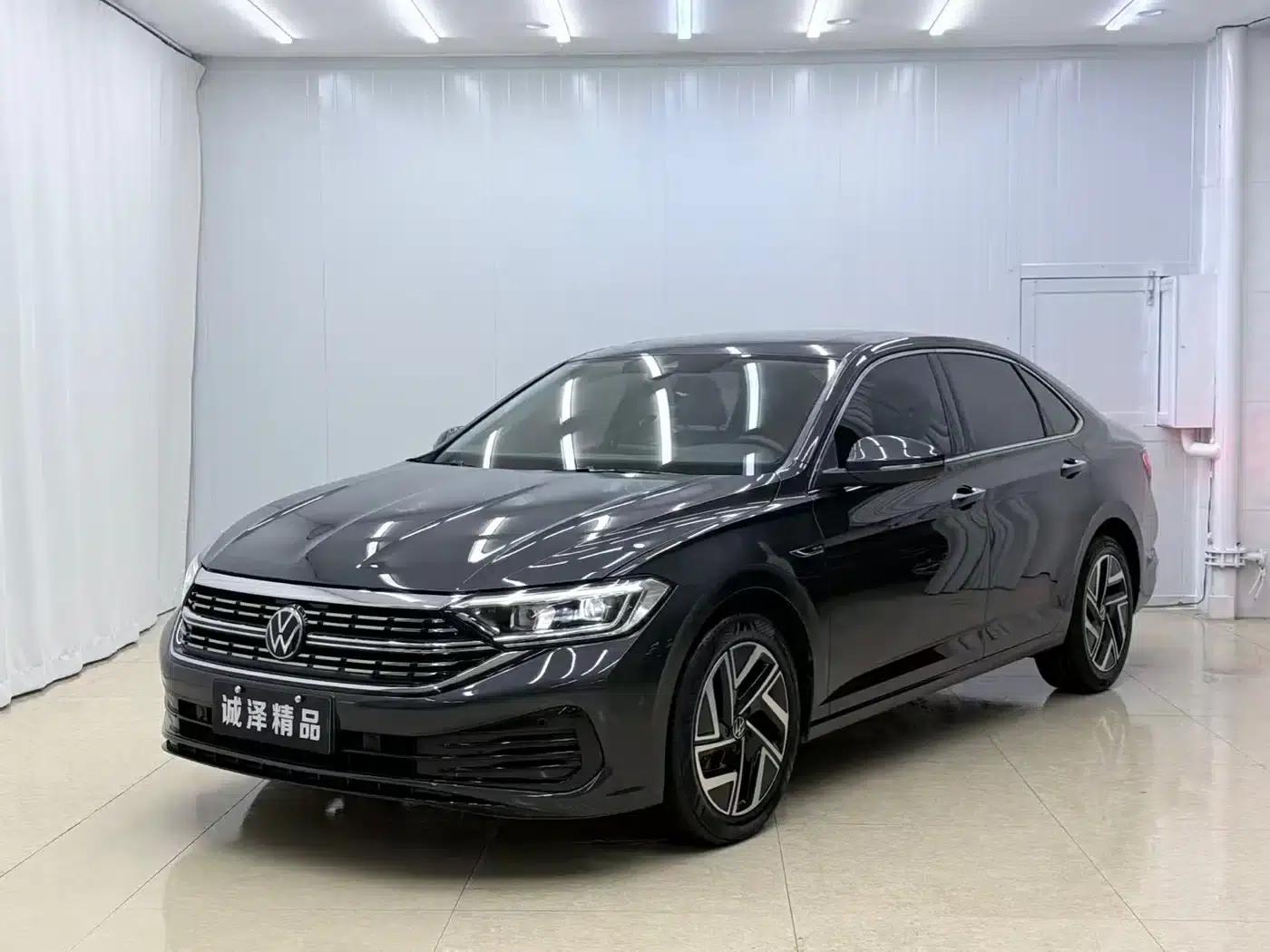 2023 Volkswagen Sagitar 280TSI DSG Beyond Plus Edition — миниатюра 1