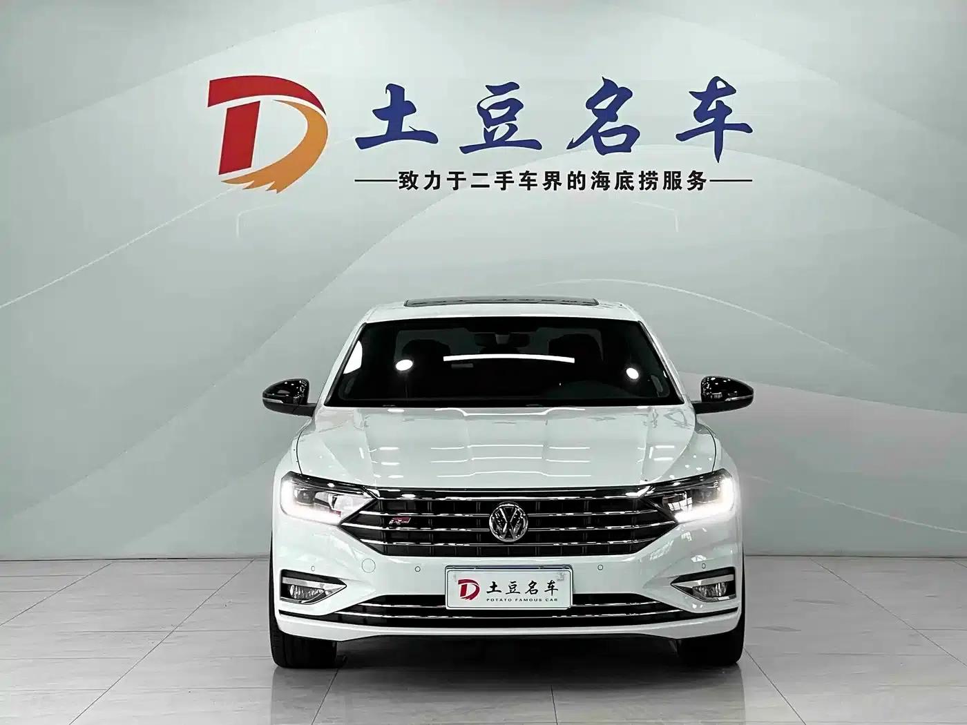 2021 Volkswagen Sagitar 280TSI DSG Excellence Edition — миниатюра 2