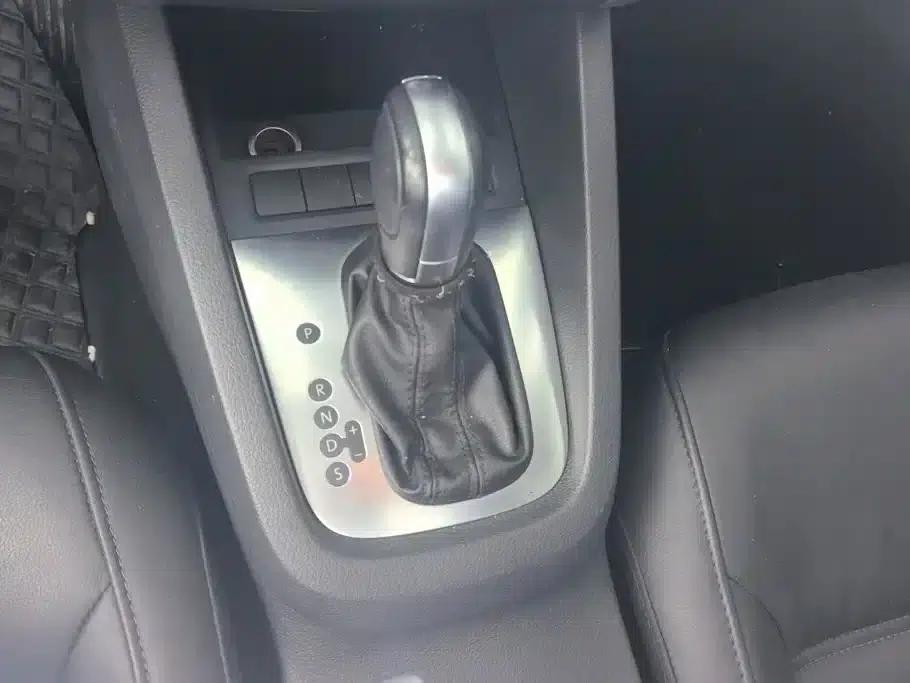 2012 Volkswagen Sagitar 1.6L Automatic Comfort Model — миниатюра 16