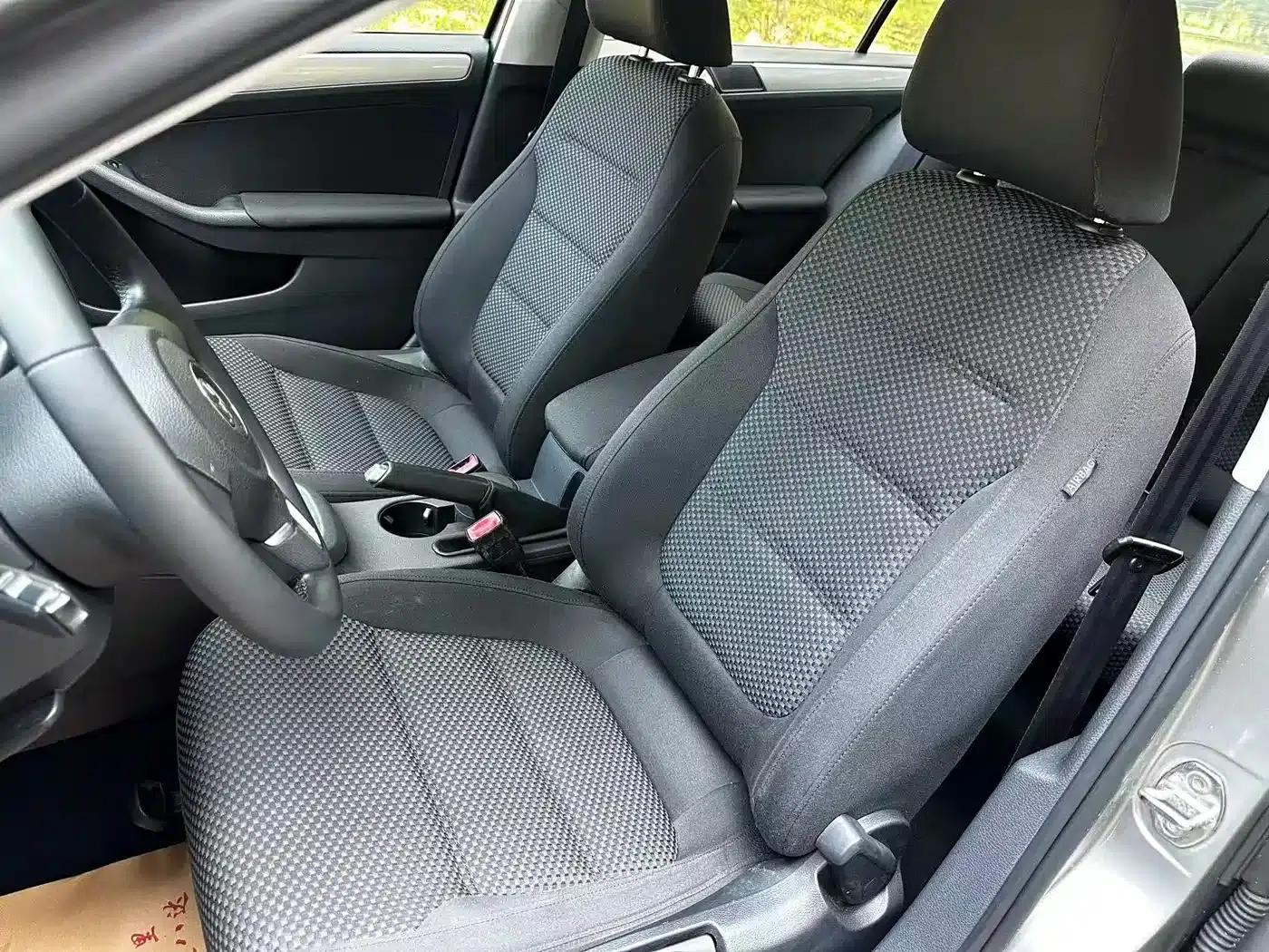 2014 Volkswagen Sagitar Facelift 1.6L Automatic Comfort Model — миниатюра 14