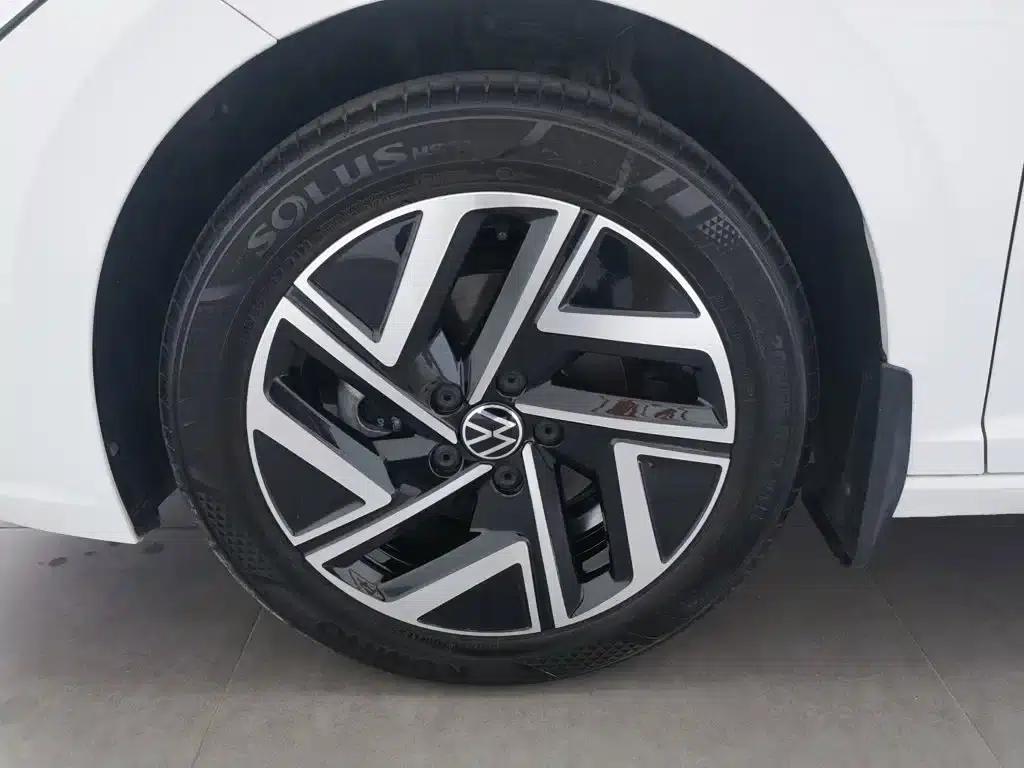 2023 Volkswagen Sagitar 300TSI DSG Super Edition — миниатюра 17