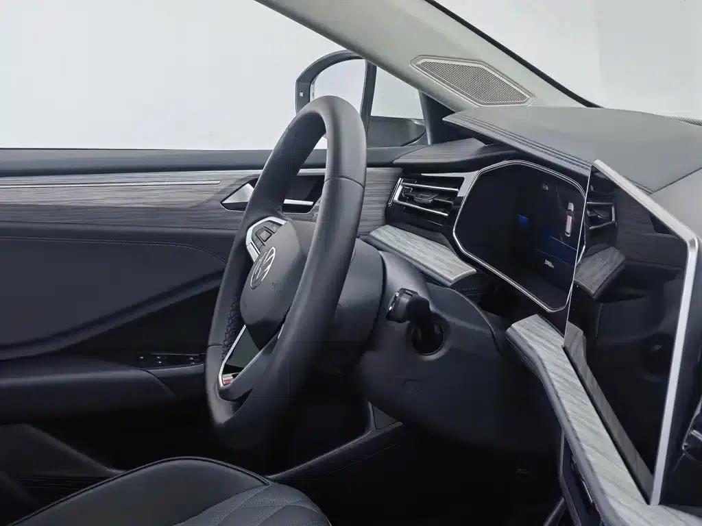 2023 Volkswagen Sagitar 300TSI DSG Super Edition — миниатюра 22