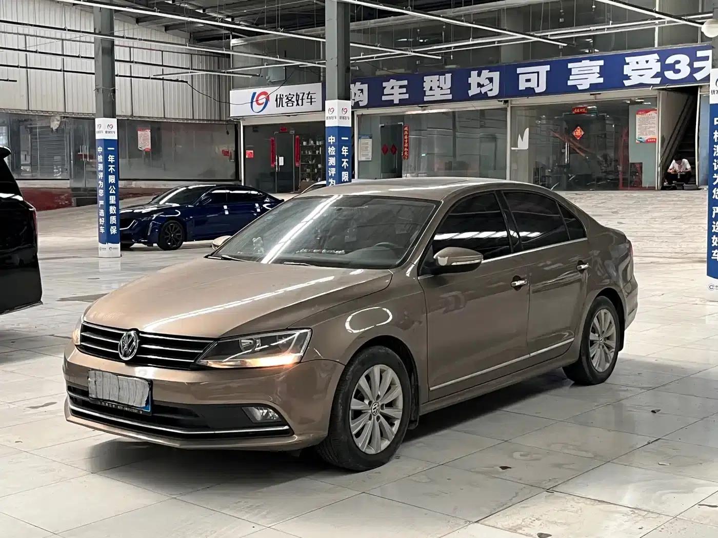 2015 Volkswagen Sagitar 1.6L Automatic Comfort Model — миниатюра 1