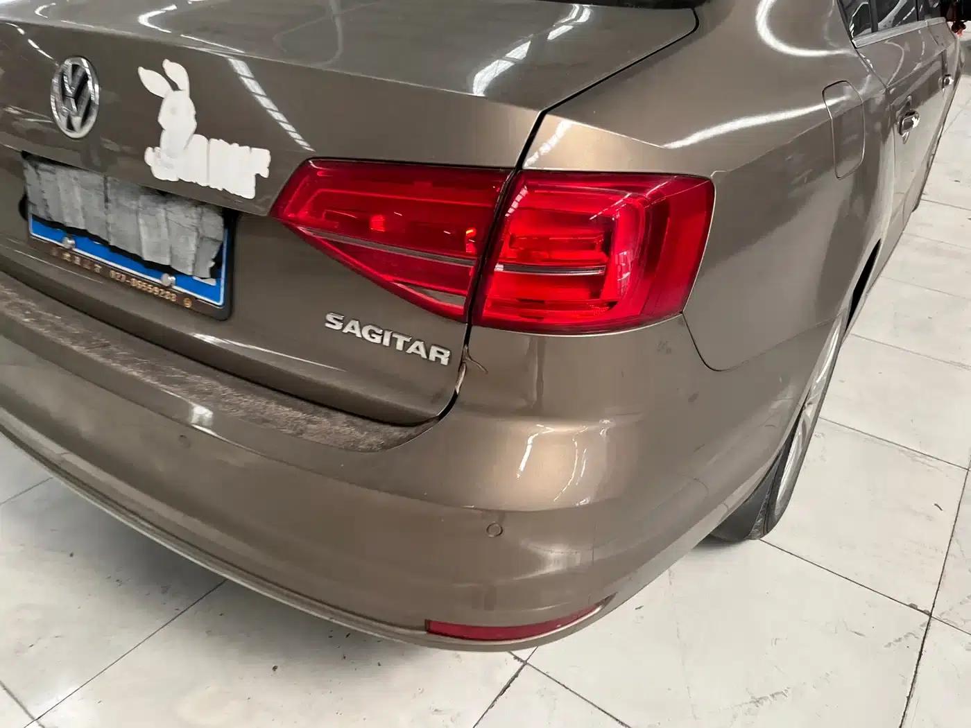 2015 Volkswagen Sagitar 1.6L Automatic Comfort Model — миниатюра 15