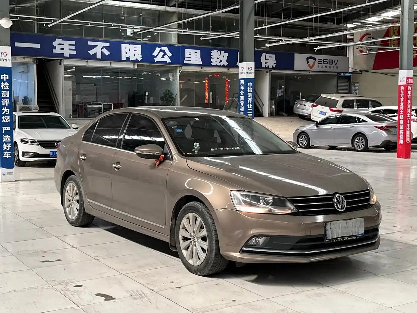 2015 Volkswagen Sagitar 1.6L Automatic Comfort Model — миниатюра 3