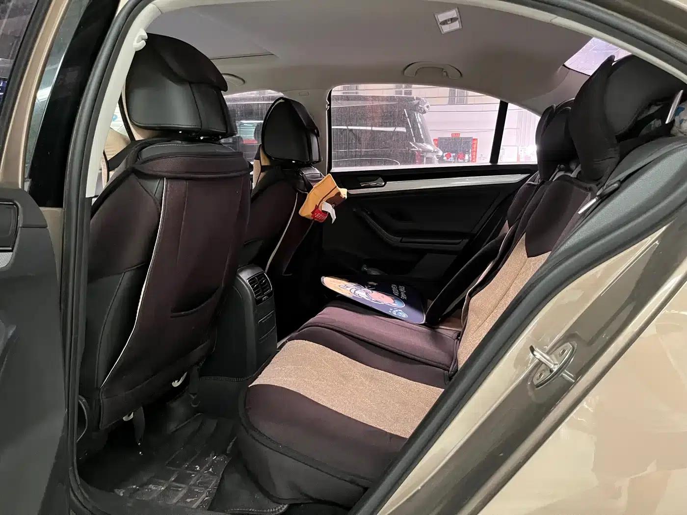 2015 Volkswagen Sagitar 1.6L Automatic Comfort Model — миниатюра 10