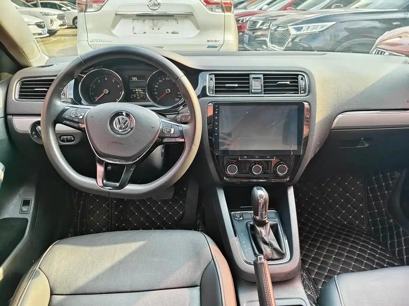 2018 Volkswagen Sagitar 1.6L Automatic Comfort Model — миниатюра 4