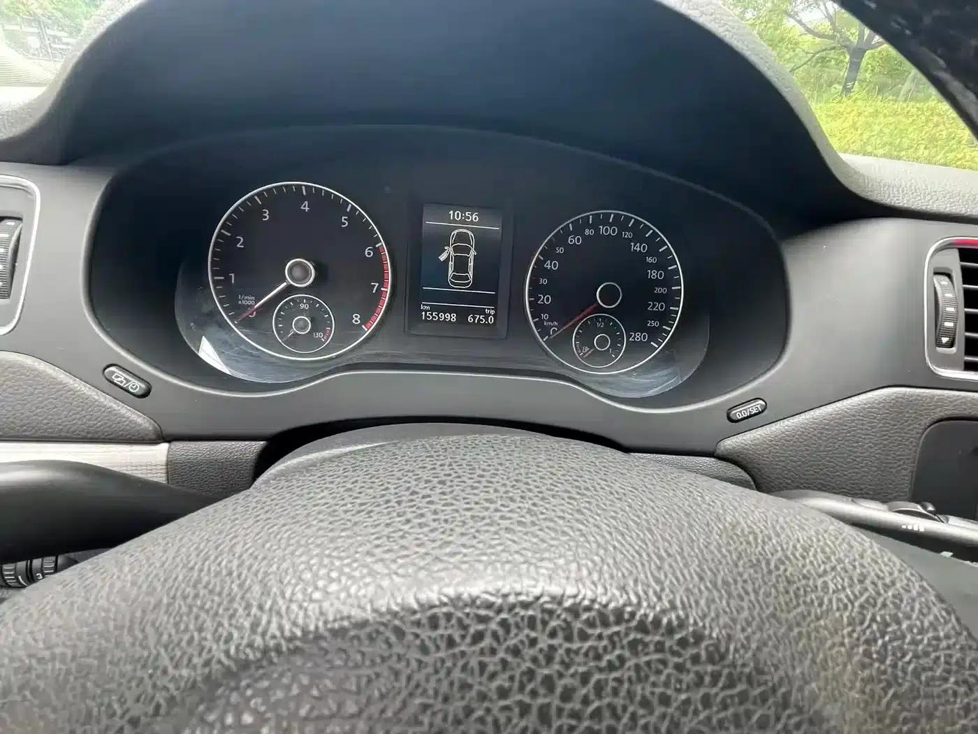 2014 Volkswagen Sagitar Facelift 1.4TSI Automatic Luxury — миниатюра 11