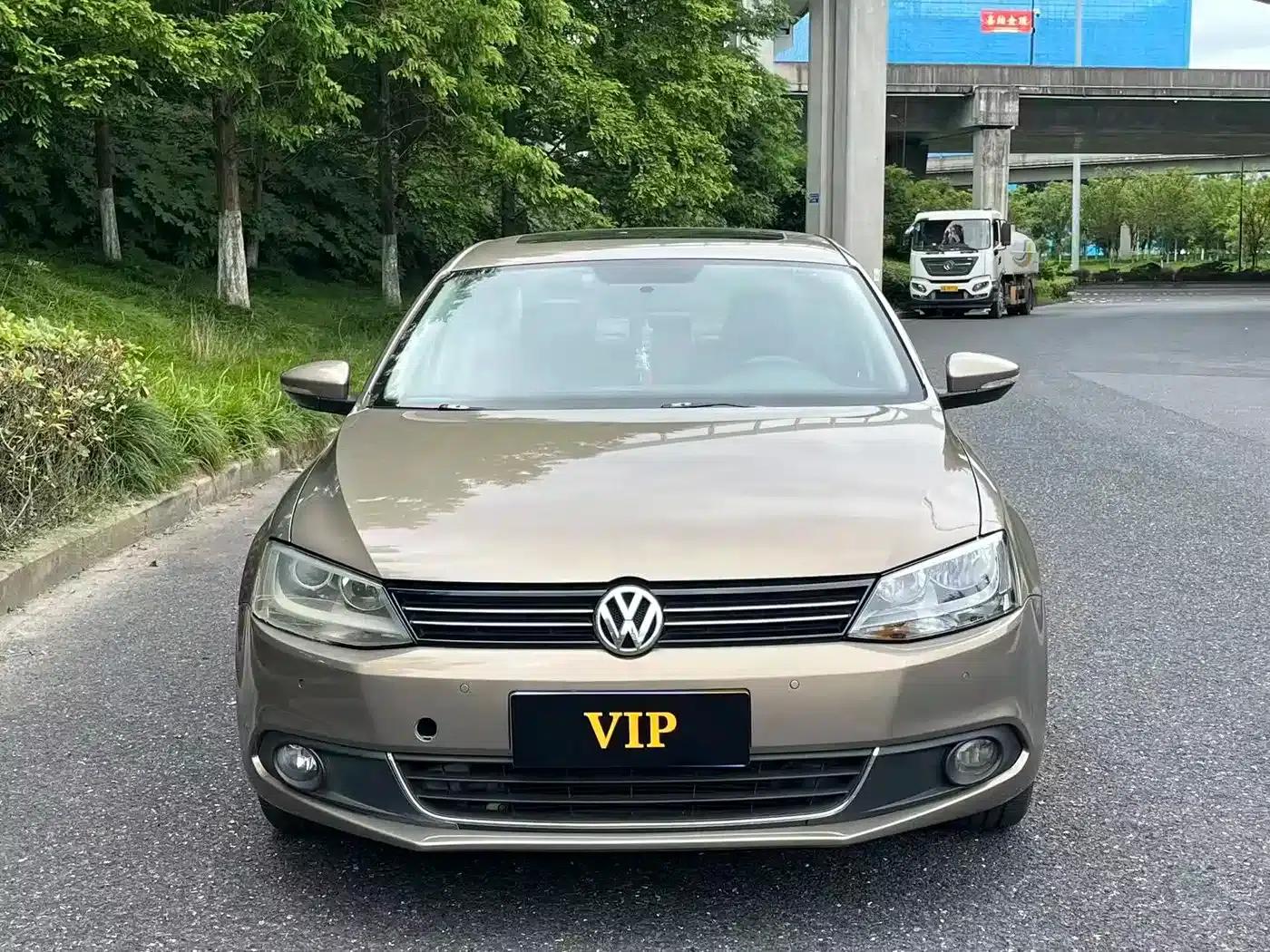 2014 Volkswagen Sagitar Facelift 1.4TSI Automatic Luxury — миниатюра 4