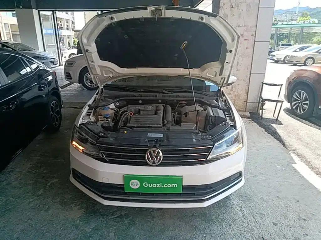 2015 Volkswagen Sagitar 230TSI Manual Comfort Edition — миниатюра 20
