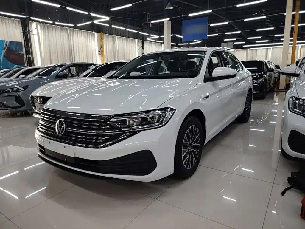 2024 Volkswagen Sagitar 200TSI DSG Flying Edition — миниатюра 2