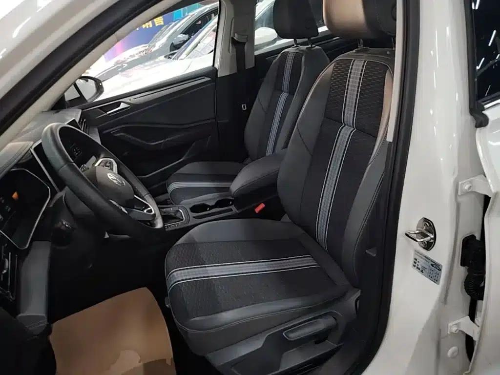 2024 Volkswagen Sagitar 200TSI DSG Flying Edition — миниатюра 15