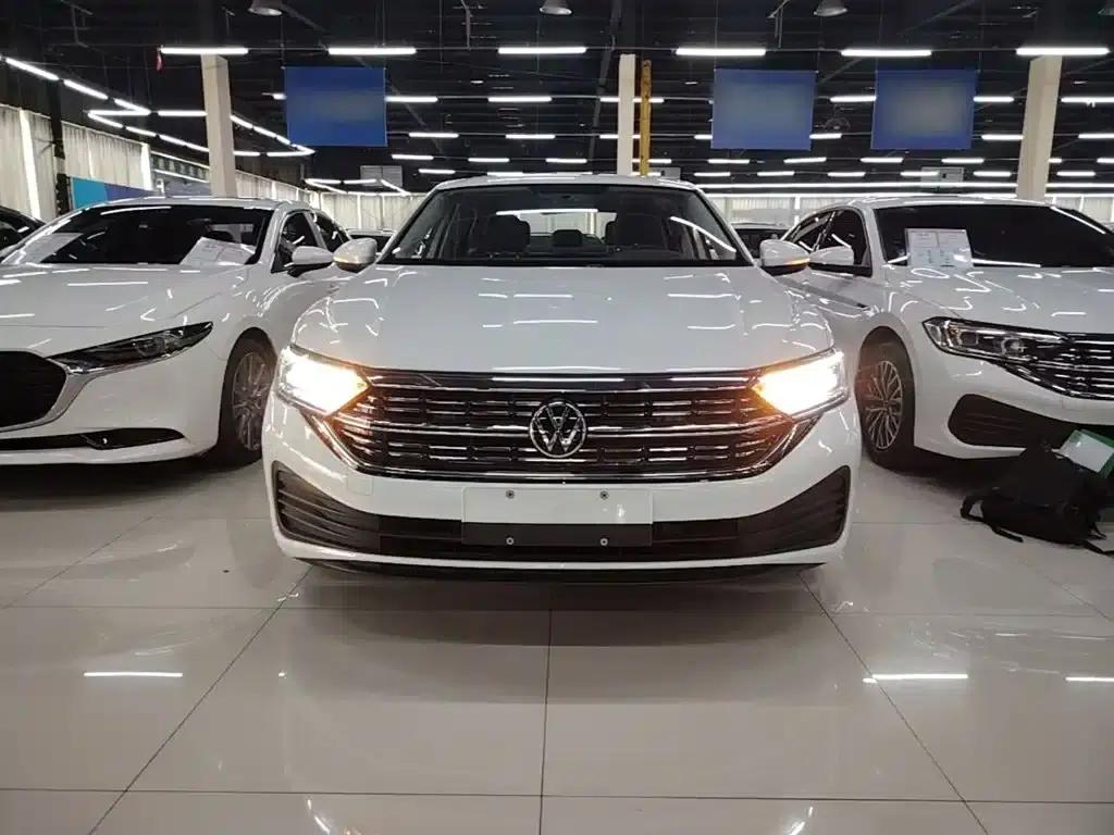 2024 Volkswagen Sagitar 200TSI DSG Flying Edition — миниатюра 3