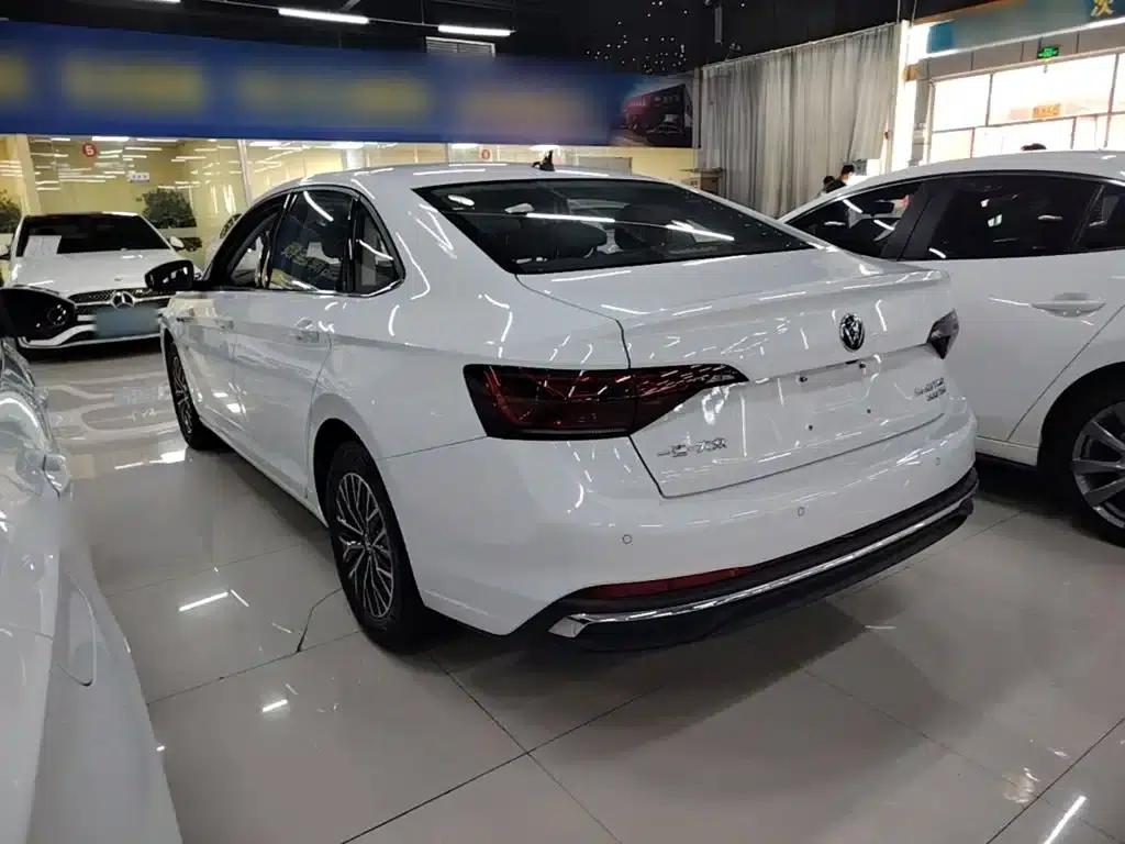2024 Volkswagen Sagitar 200TSI DSG Flying Edition — миниатюра 5