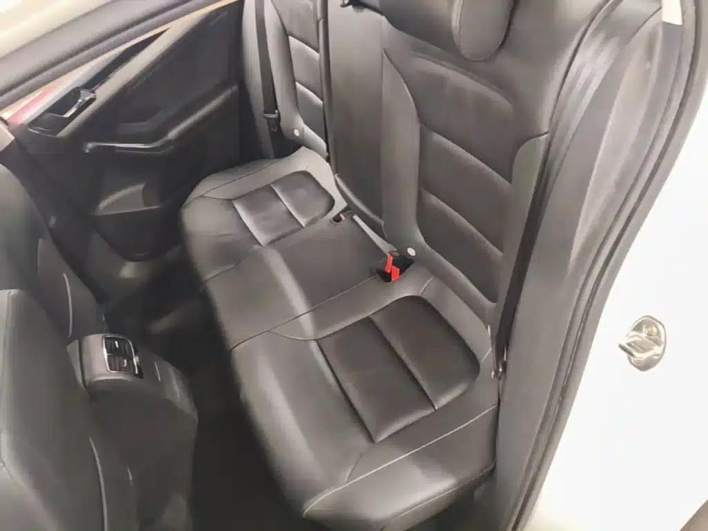 2018 Volkswagen Sagitar 1.6L Automatic Comfort Model — миниатюра 17