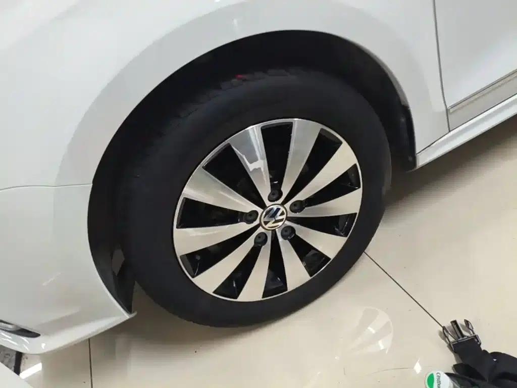 2018 Volkswagen Sagitar 1.6L Automatic Comfort Model — миниатюра 23