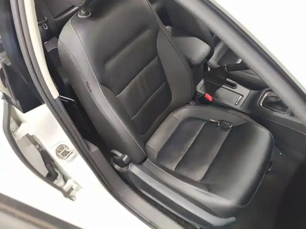 2018 Volkswagen Sagitar 1.6L Automatic Comfort Model — миниатюра 25