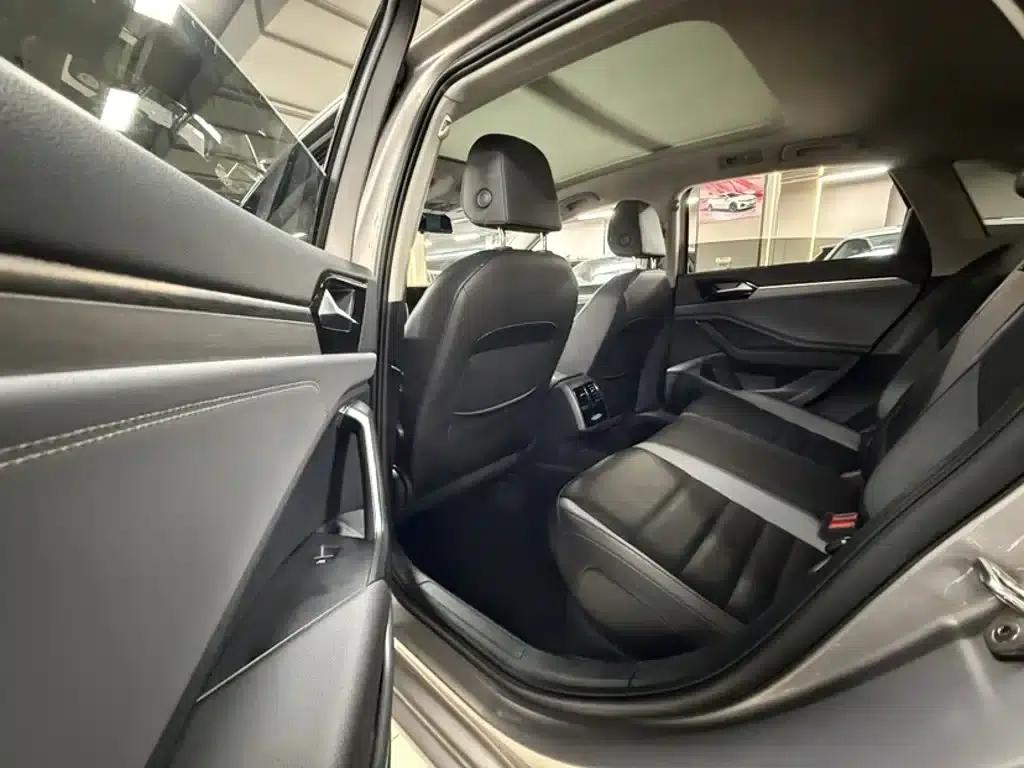 2021 Volkswagen Sagitar 280TSI DSG Super Edition — миниатюра 22