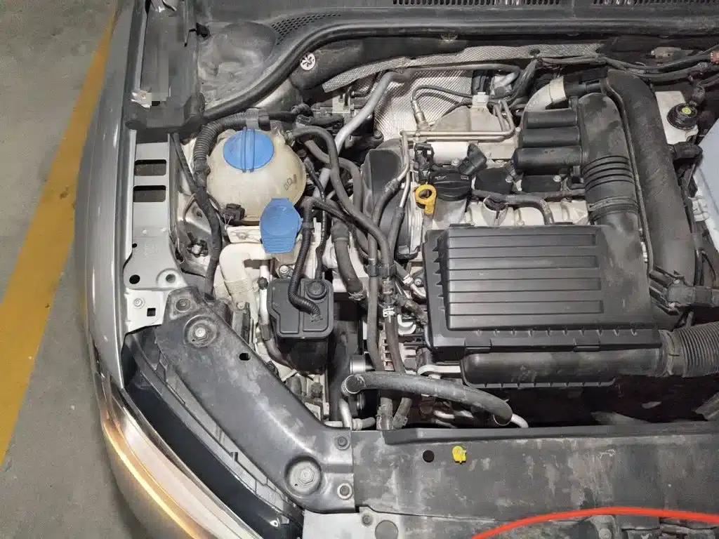 2017 Volkswagen Sagitar 230TSI Automatic Comfort Edition — миниатюра 21