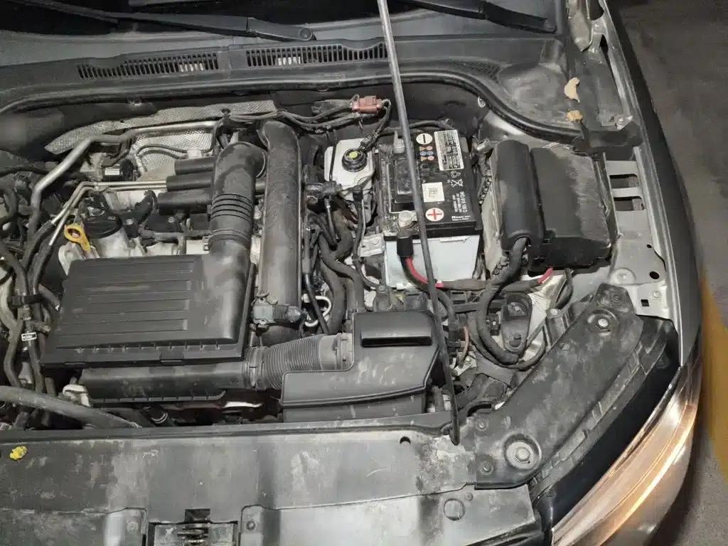 2017 Volkswagen Sagitar 230TSI Automatic Comfort Edition — миниатюра 22