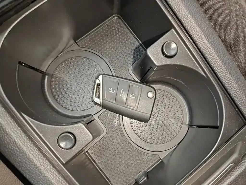 2022 Volkswagen Sagitar 200TSI DSG Flying Edition — миниатюра 9