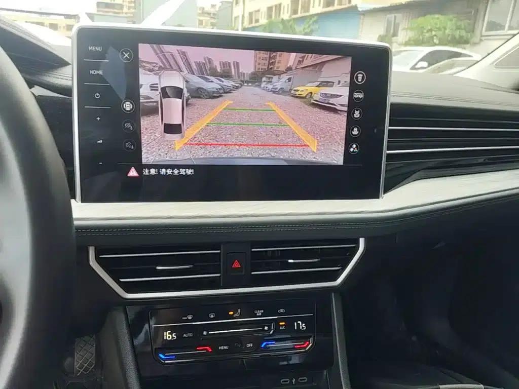 2023 Volkswagen Sagitar 300TSI DSG Excellence Edition — миниатюра 13