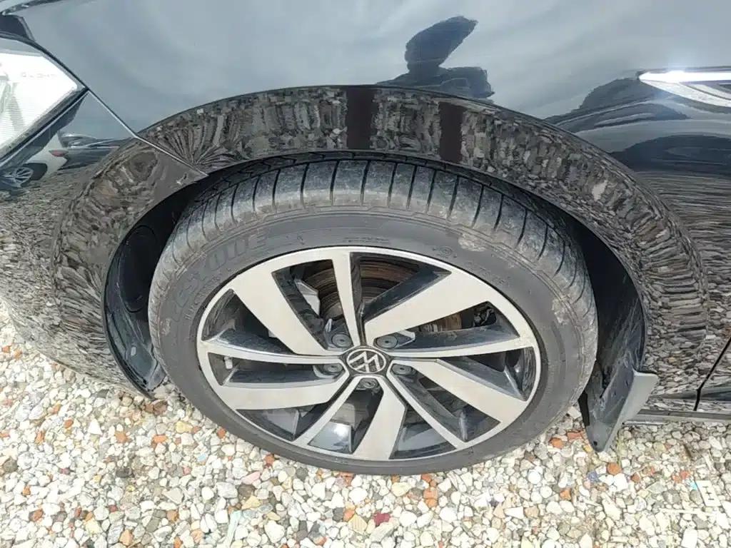 2023 Volkswagen Sagitar 300TSI DSG Excellence Edition — миниатюра 23