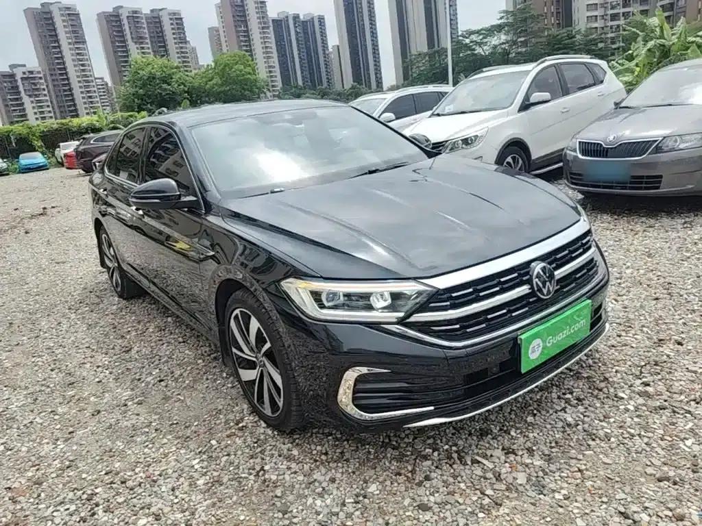 2023 Volkswagen Sagitar 300TSI DSG Excellence Edition — миниатюра 4