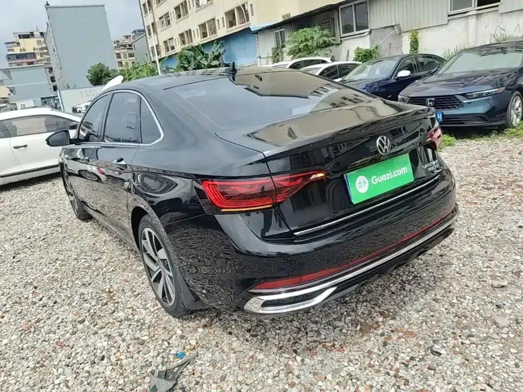 2023 Volkswagen Sagitar 300TSI DSG Excellence Edition — миниатюра 5