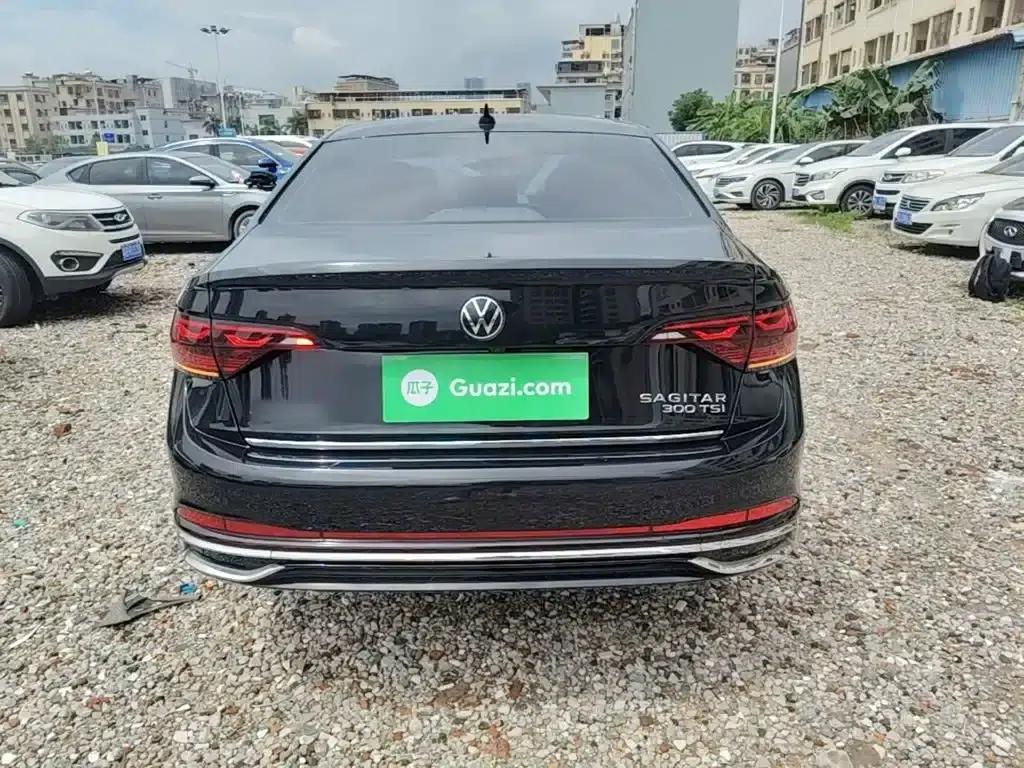 2023 Volkswagen Sagitar 300TSI DSG Excellence Edition — миниатюра 6