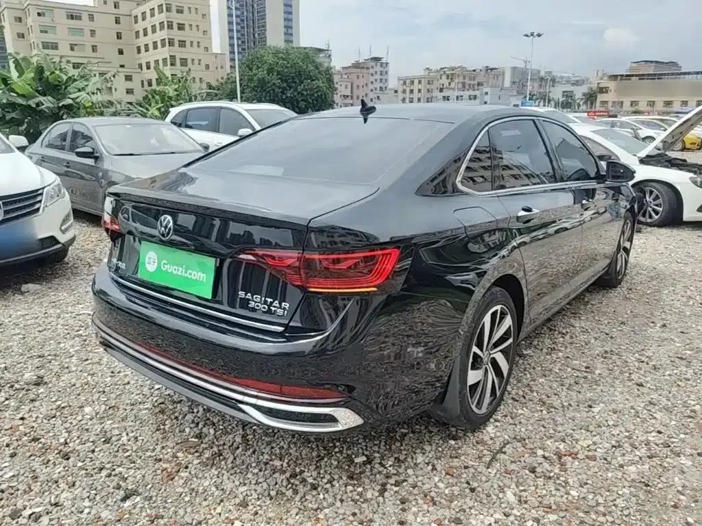 2023 Volkswagen Sagitar 300TSI DSG Excellence Edition — миниатюра 7