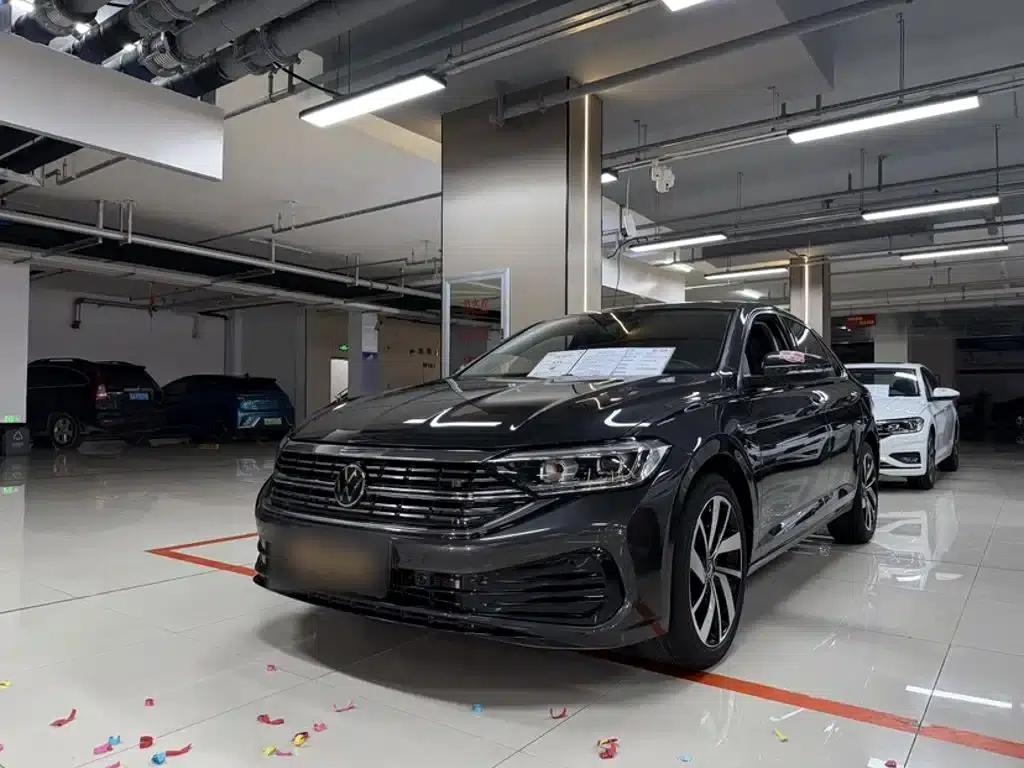 2024 Volkswagen Sagitar 300TSI DSG Super Edition — миниатюра 1