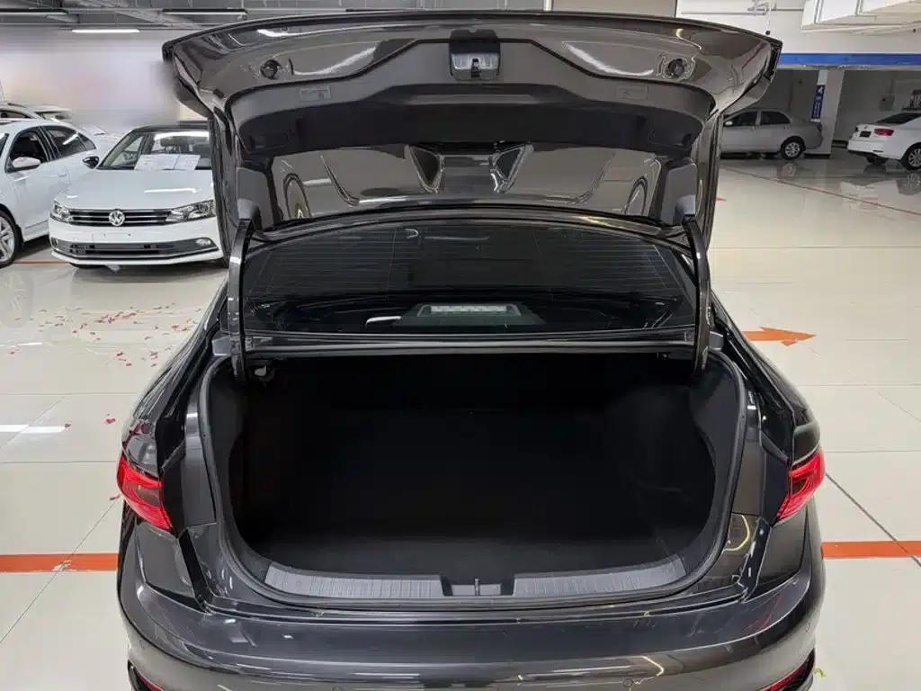 2024 Volkswagen Sagitar 300TSI DSG Super Edition — миниатюра 9