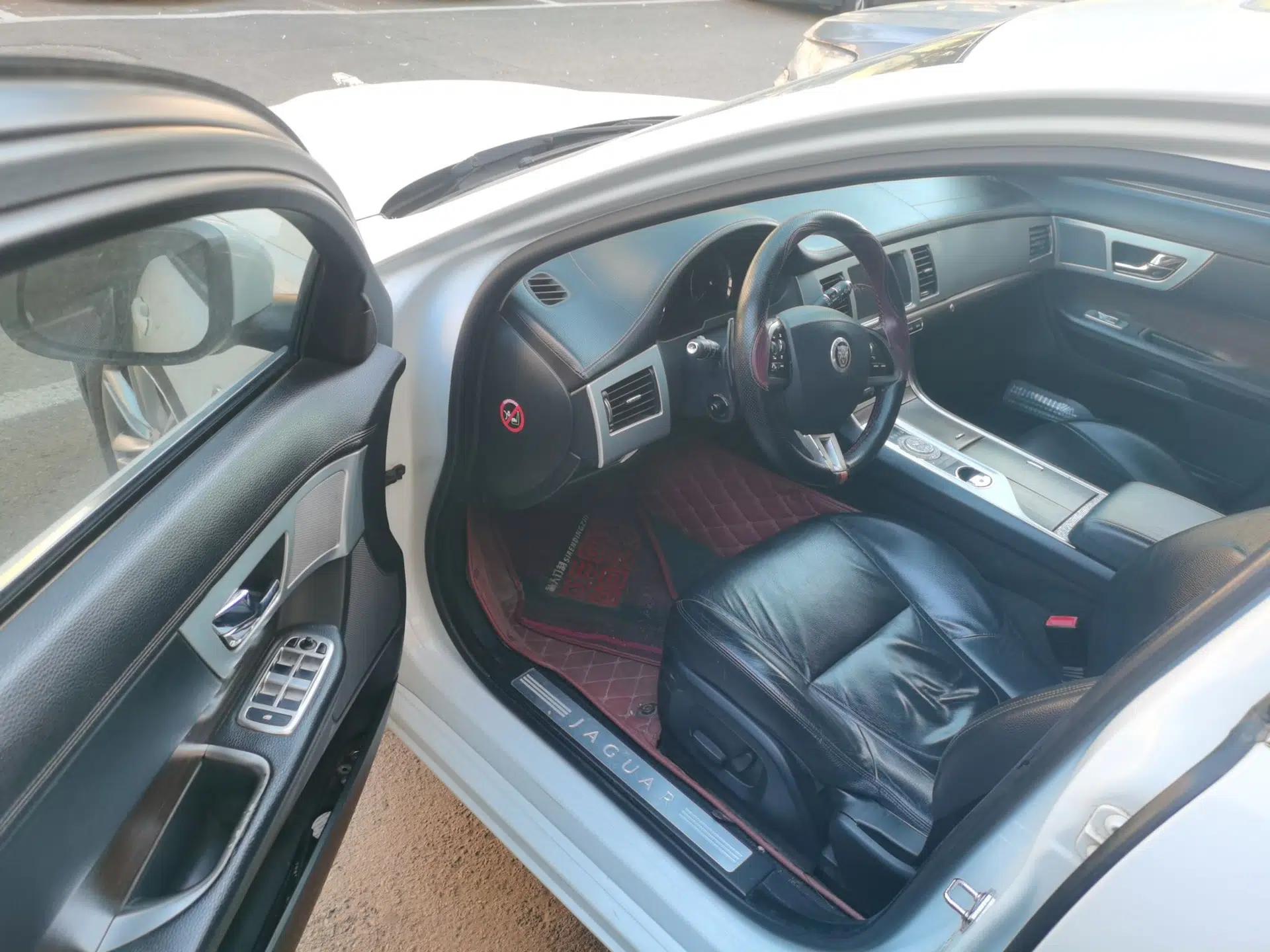 Jaguar XF 2013 XF 2.0T Luxury Edition — миниатюра 16