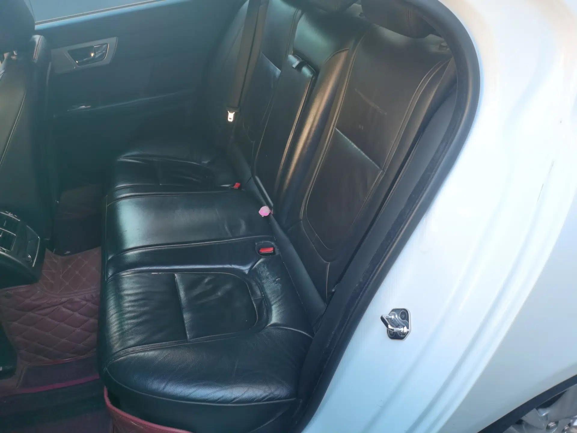 Jaguar XF 2013 XF 2.0T Luxury Edition — миниатюра 17