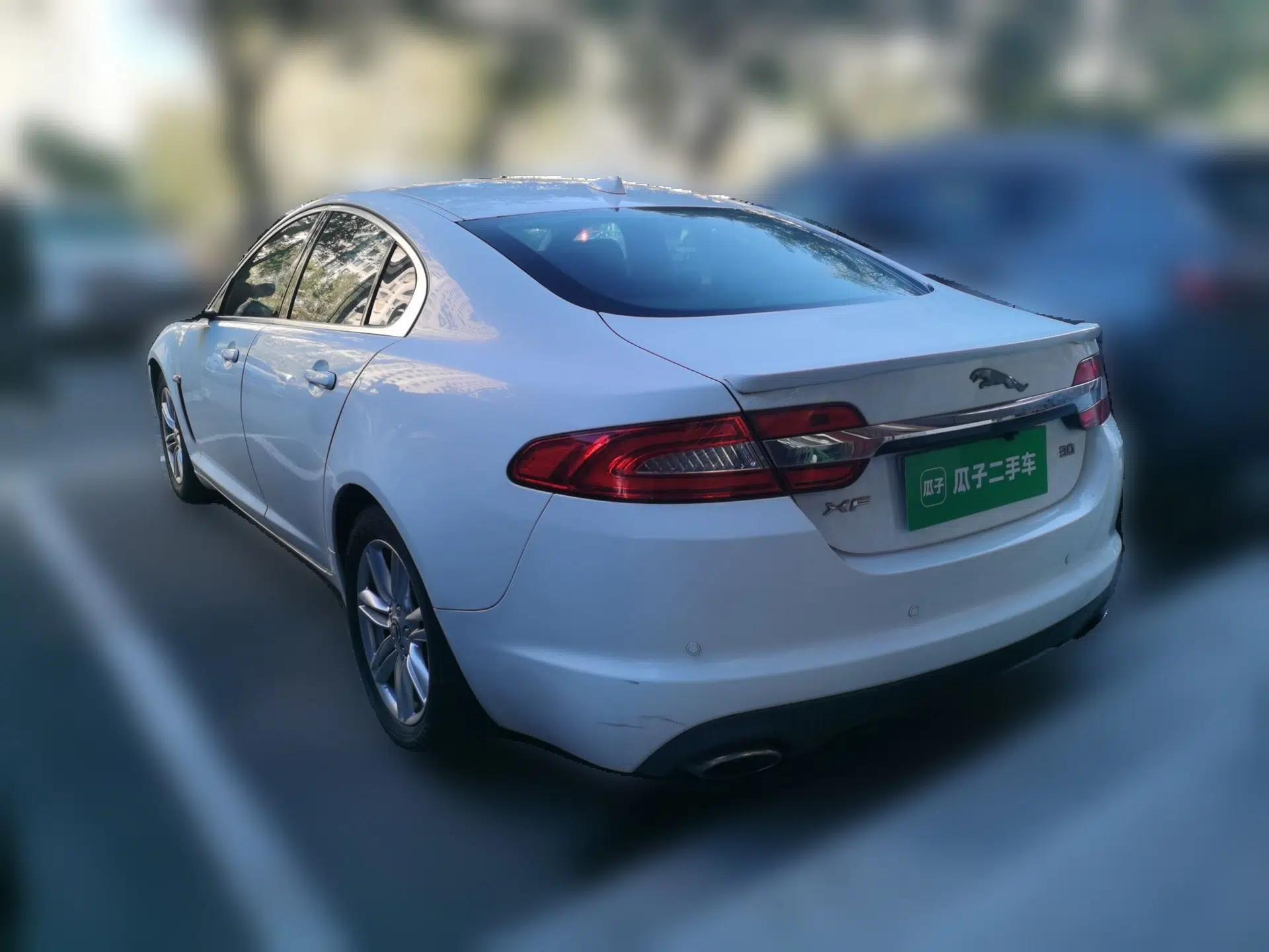 Jaguar XF 2013 XF 2.0T Luxury Edition — миниатюра 4