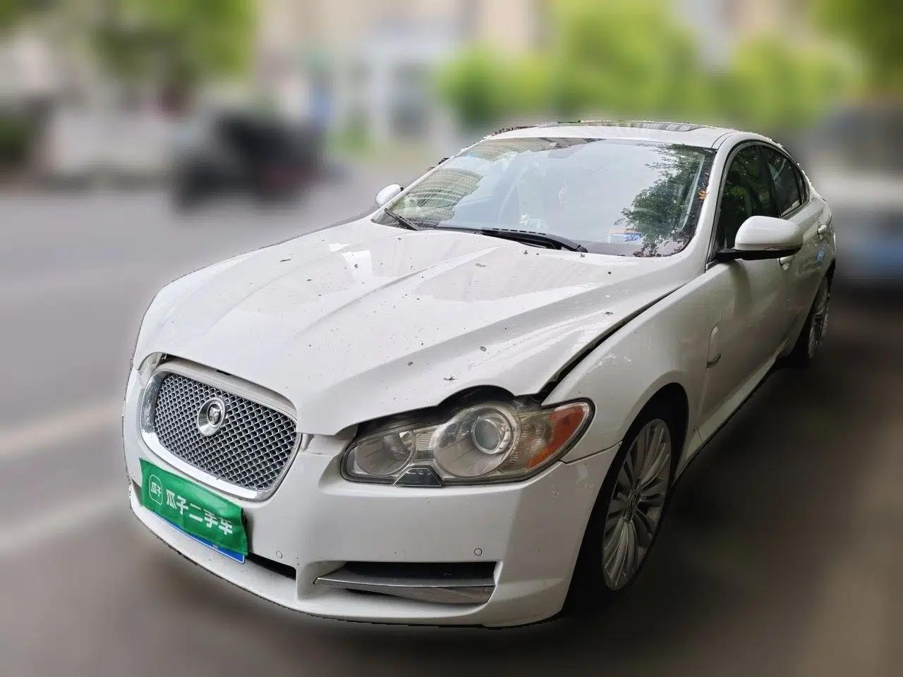 Jaguar XF 2011 XF 3.0 V6 75th Anniversary Edition — миниатюра 1