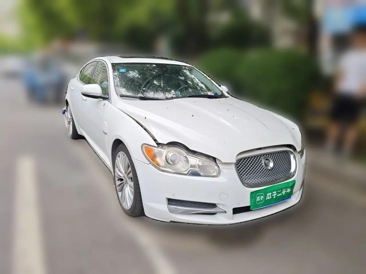 Jaguar XF 2011 XF 3.0 V6 75th Anniversary Edition — миниатюра 3