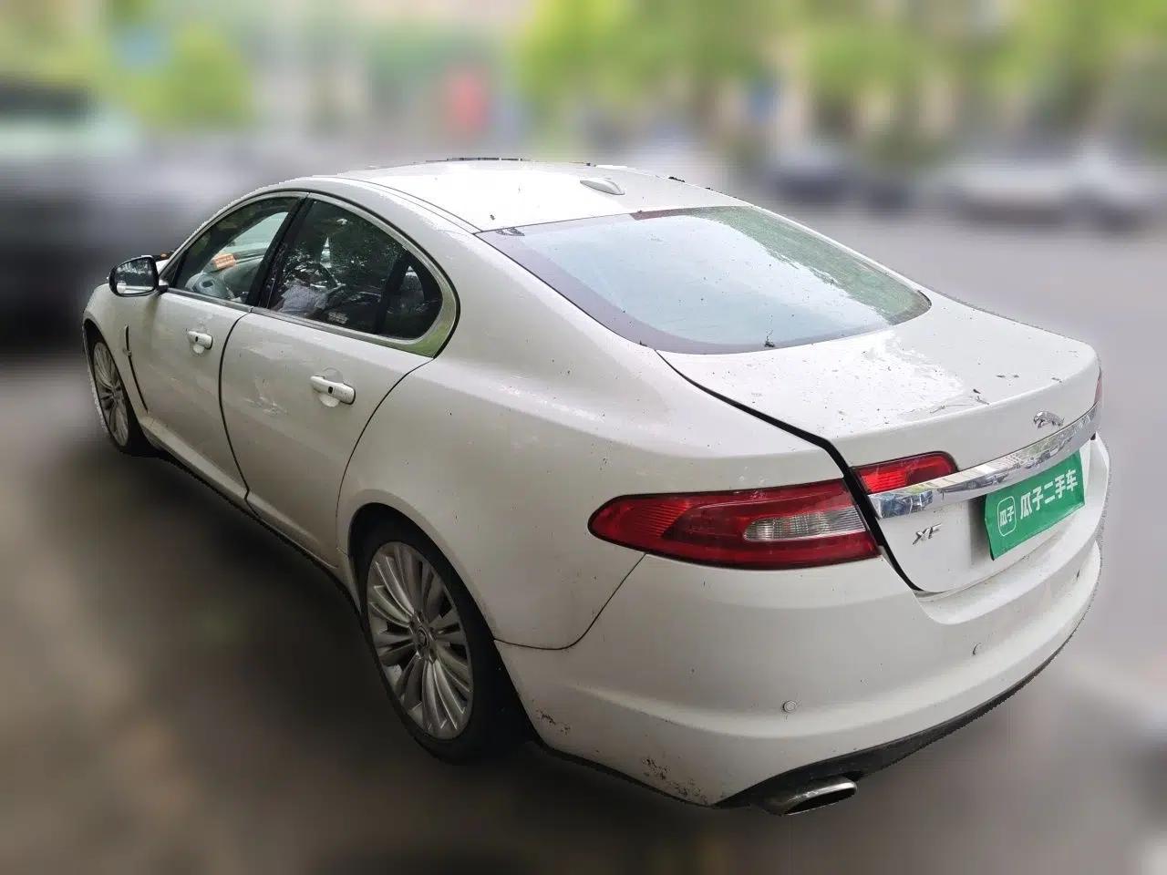 Jaguar XF 2011 XF 3.0 V6 75th Anniversary Edition — миниатюра 4