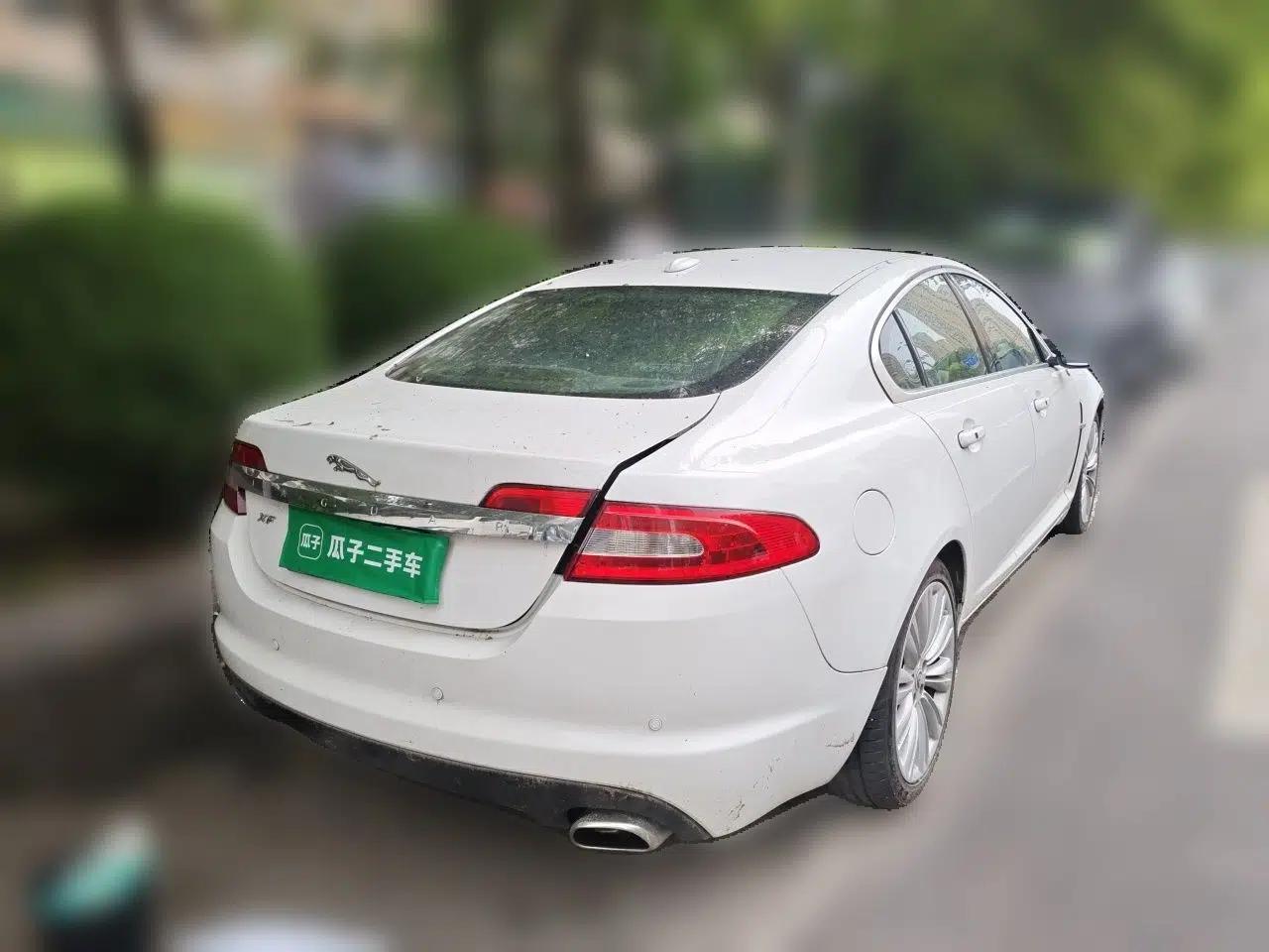 Jaguar XF 2011 XF 3.0 V6 75th Anniversary Edition — миниатюра 6