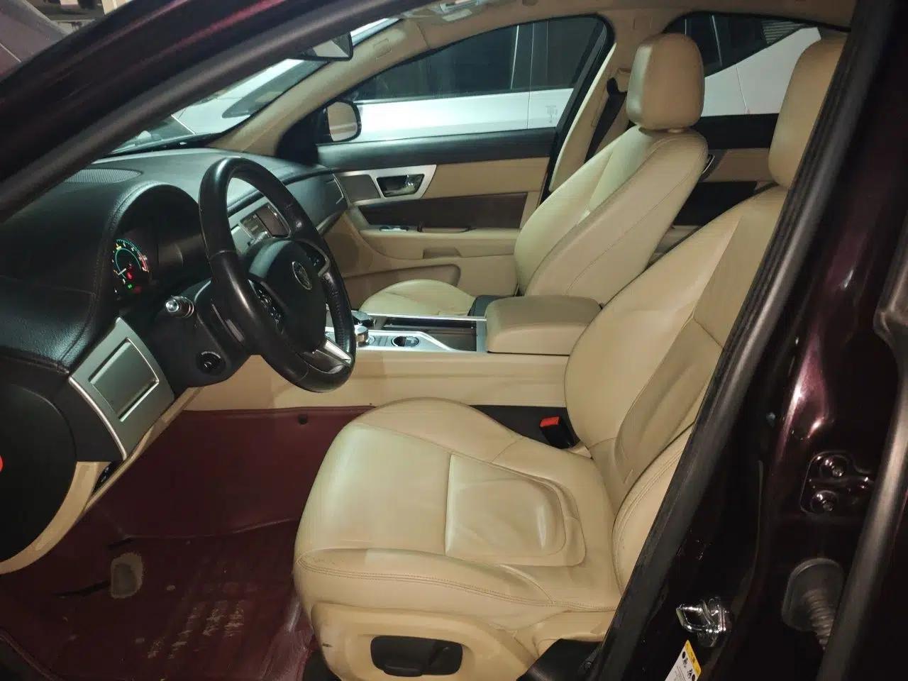 Jaguar XF 2013 XF 2.0T Luxury Edition — миниатюра 15