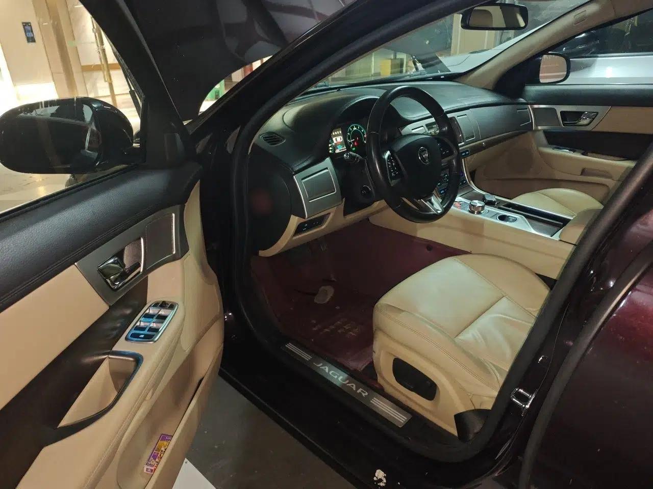 Jaguar XF 2013 XF 2.0T Luxury Edition — миниатюра 16