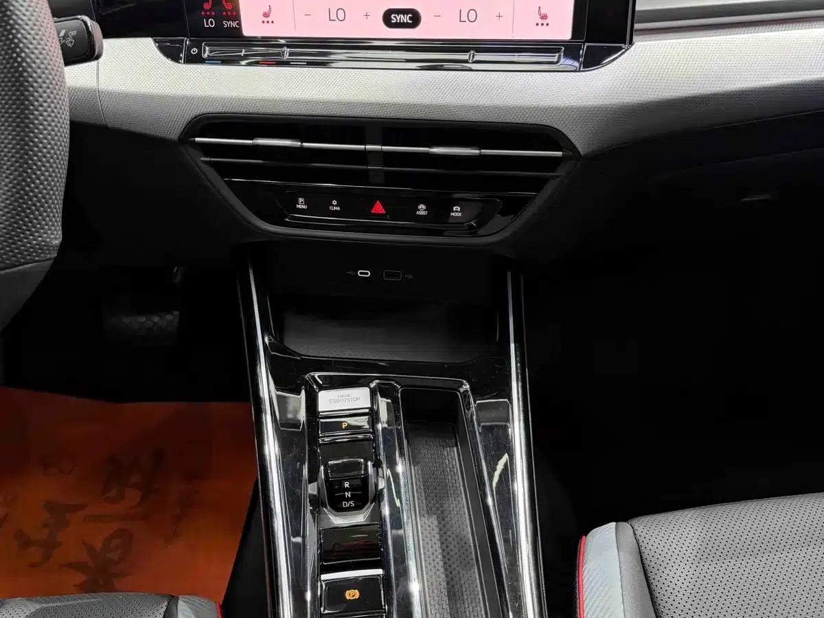 Lamando 2024 Lamando L 280TSI DSG Hot Edition — миниатюра 12
