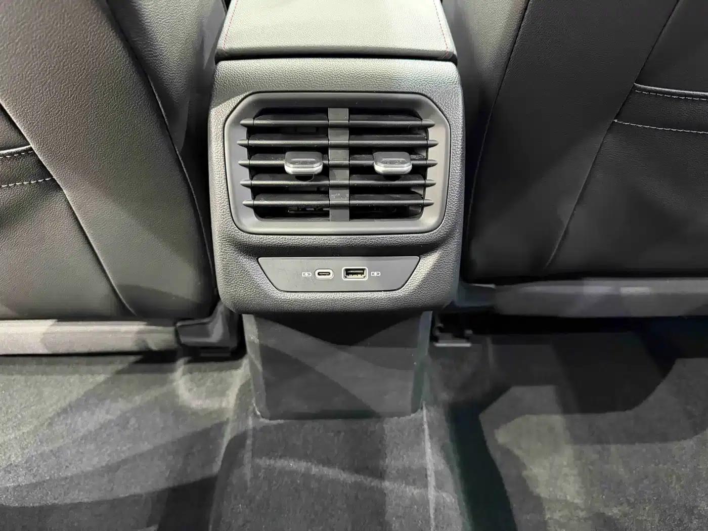 Lamando 2024 Lamando L 280TSI DSG Hot Edition — миниатюра 15