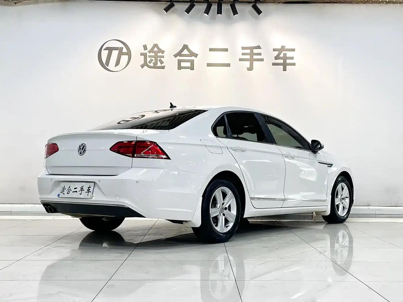 Lamando 2017 230TSI Manual Fashion Edition — миниатюра 2
