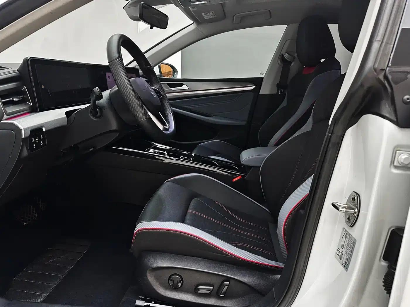 Lamando 2024 Lamando L 280TSI DSG Hot Edition — миниатюра 13