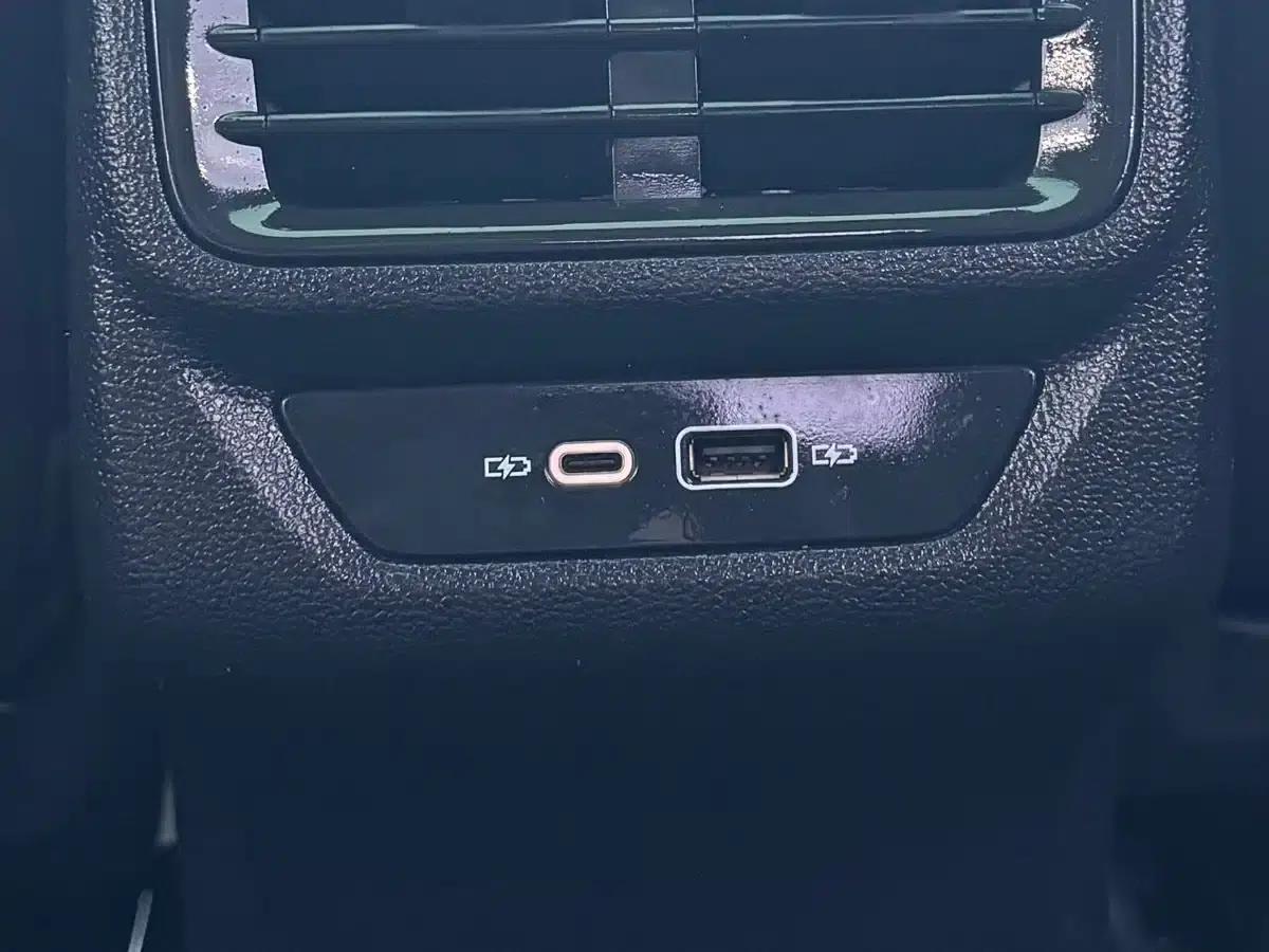 Lamando 2023 Lamando L 280TSI DSG Hot Edition — миниатюра 13