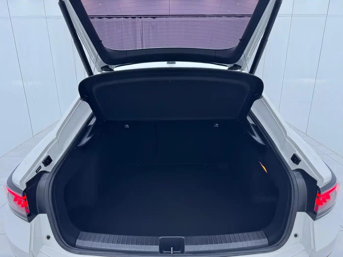 Lamando 2023 Lamando L 280TSI DSG Hot Edition — миниатюра 16