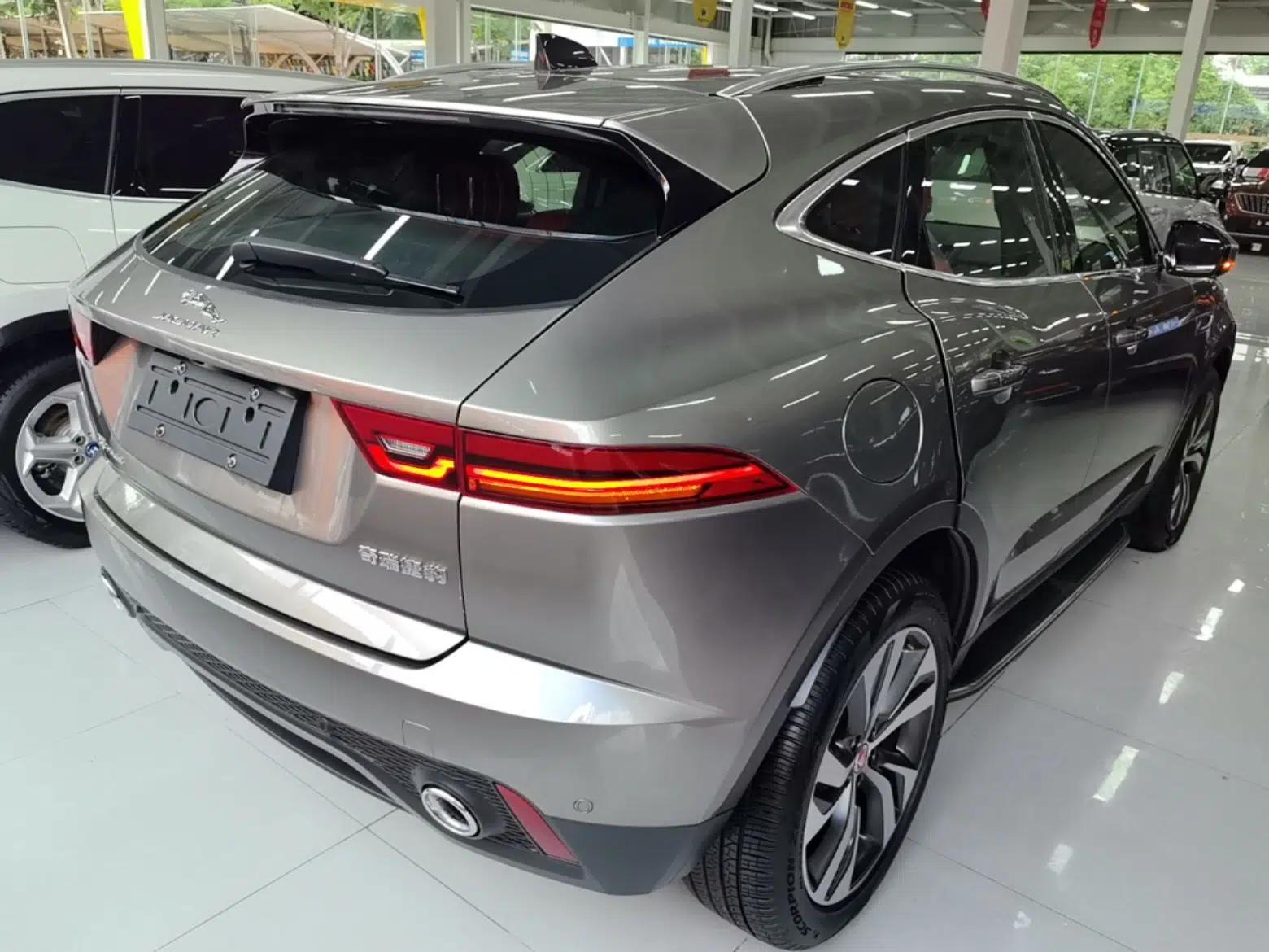 Jaguar E-PACE 2024 All-New R-DYNAMIC S Sport Edition — миниатюра 6