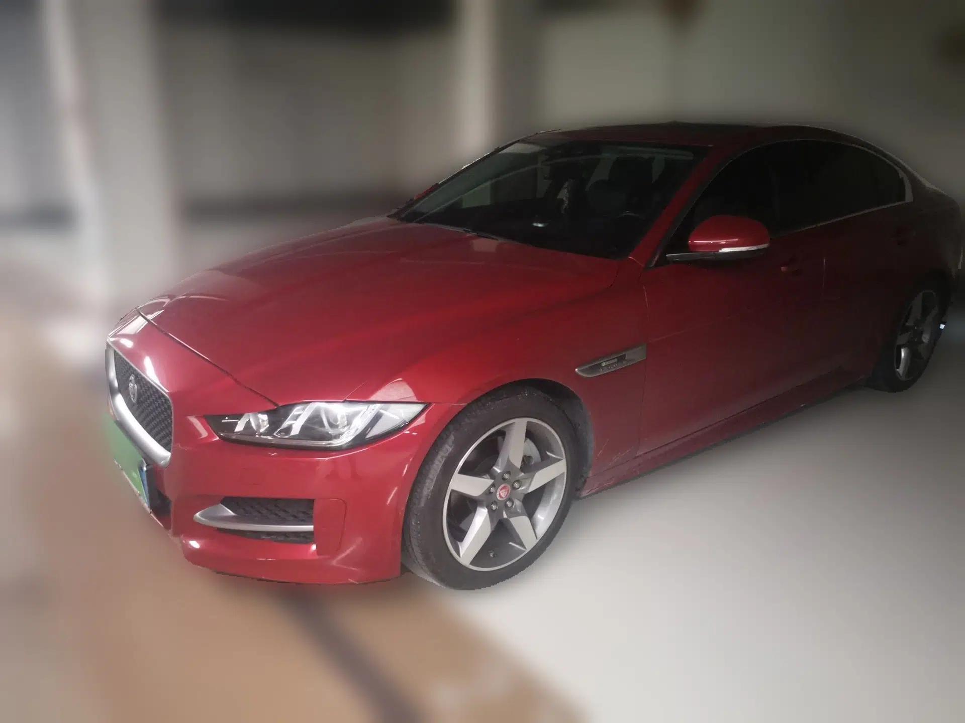 Jaguar XE 2015 2.0T 200 PS R-Sport — миниатюра 1